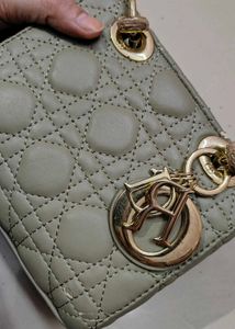 👛 Elegant Quilted Shoulder Bag 👜