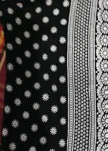 Elegant Black &amp; White Printed Kurta