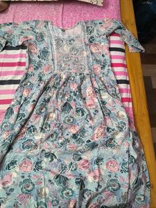 Beautiful Floral Print Kurta