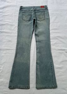 Low rise Y2K flared jeans
