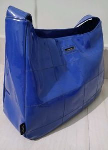 Authentic Tomboy  Blue HandBag Patent leather 100%