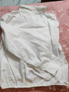 Chic White Knot-Front Shirt