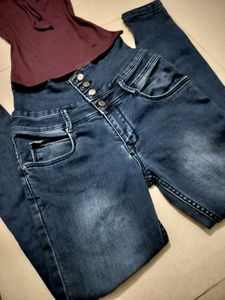 Dark Wash High-Waist Skinny Jeans 🤍