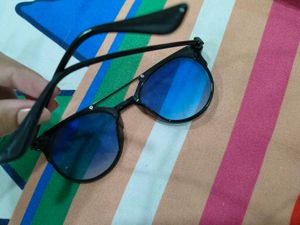 blue tinted glasses