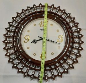 Wall Clock &amp; Decor ⏰️