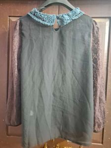 Combo of two chic tops.