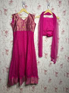 Elegant Fuchsia Brocade Kurta Set