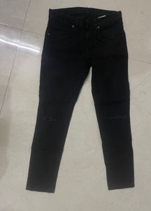 Black Distressed Jeans