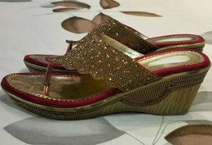 Elegant Golden &amp; Red Partywear Sandals