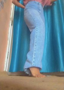 ❤️Waist 30 to 32 Light Wash Denim Jeans