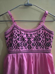 Pink cami top🎀