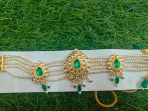 Exquisite Pearl &amp; Emerald Choker Necklace