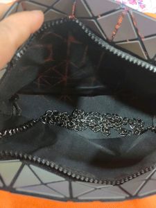 Baow Baow Sling Bag