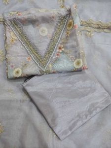 3 Pc Lavender Unstitched Suit Set