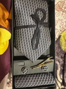 Men's Tie, Cufflinks, Tie Clip Set pure silk and u