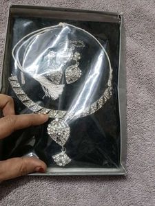 Stunning Rhinestone Jewellery Set