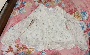 Chic Floral Lace Peplum Top