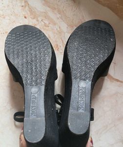 Stylish Black Wedge Sandals