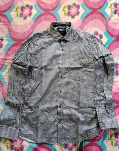Turtle Party Shirt - Slim Fit