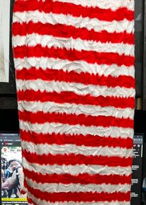 Red &amp; White Fur-Style Dupatta / Shawl – Stylish Wi