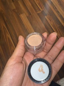NARS soft matte concealer- Custard