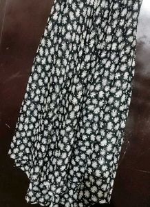 Black &amp; White Floral Sleeveless Dress 40 Bust