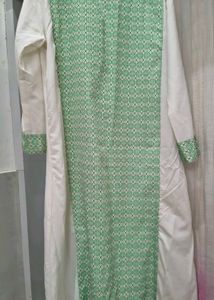 Women's White &amp; Green printed Kurta