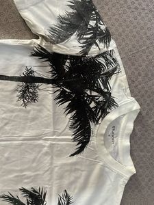 women’s Graphic T-Shirt