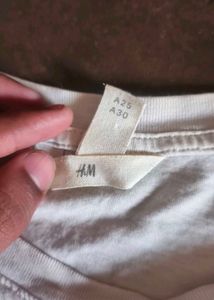 h&amp;m tee shirt