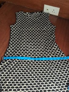 Globus Black and White Patterned Sleeveless Dress