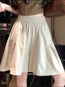 Cream High Waisted Flowy Short