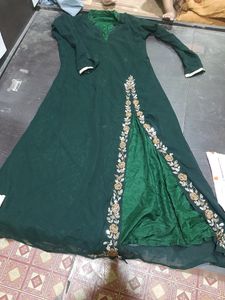 Parry Wear Gown
