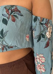 Off Shoulder Crop Top