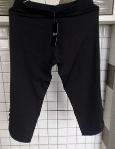 Black Cropped Pants