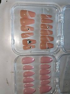 Stylish Press-On Nails Set