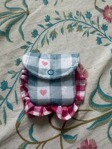 Cute Gingham Heart AirPod Case