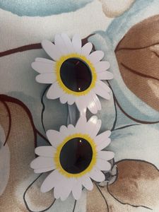From Hopscotch Daisy Flower Sunglasses