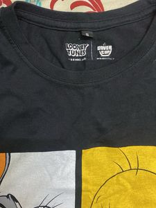 Looney Tunes Graphic T-Shirt