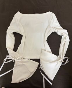 flare sleeve ribbon crop top + FREE bracelet 🤍