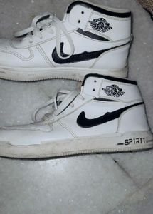 Jordan White High-Top Fashion Sneakers 👟