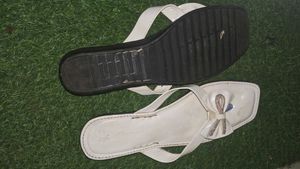 Elegant White Bow Flip-Flops