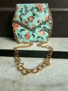 Set of 2 Floral Clutches
