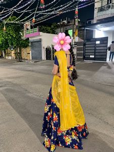 Navy Blue Floral Print Lehenga Choli Set💙💛