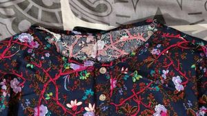 Floral Print Button-Up Tunic Top
