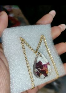 Pendent Real Red Rose 30 Rs Off