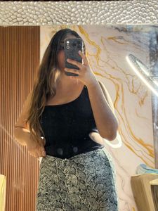Stylish Black One-Shoulder Bodysuit