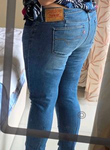 Light Wash Denim Jeans