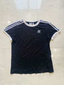 ADIDAS T SHIRT