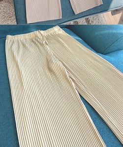 Ribbed Wide-Leg Pants
