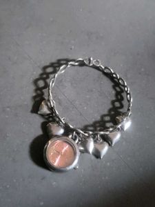 Heart Shape Bracelet Cum Watch Kept Longtym Wrdrob